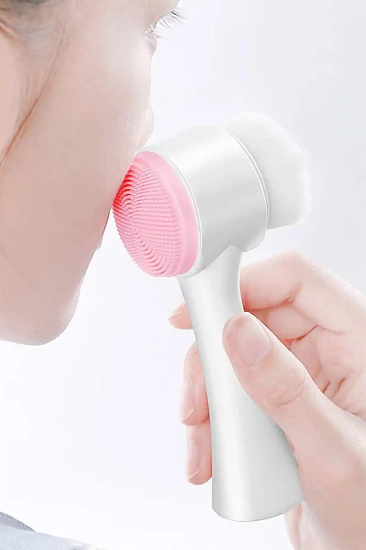 Yüz Temizleme Aletleri ve Cilt Bakımında Teknolojik Çözümler