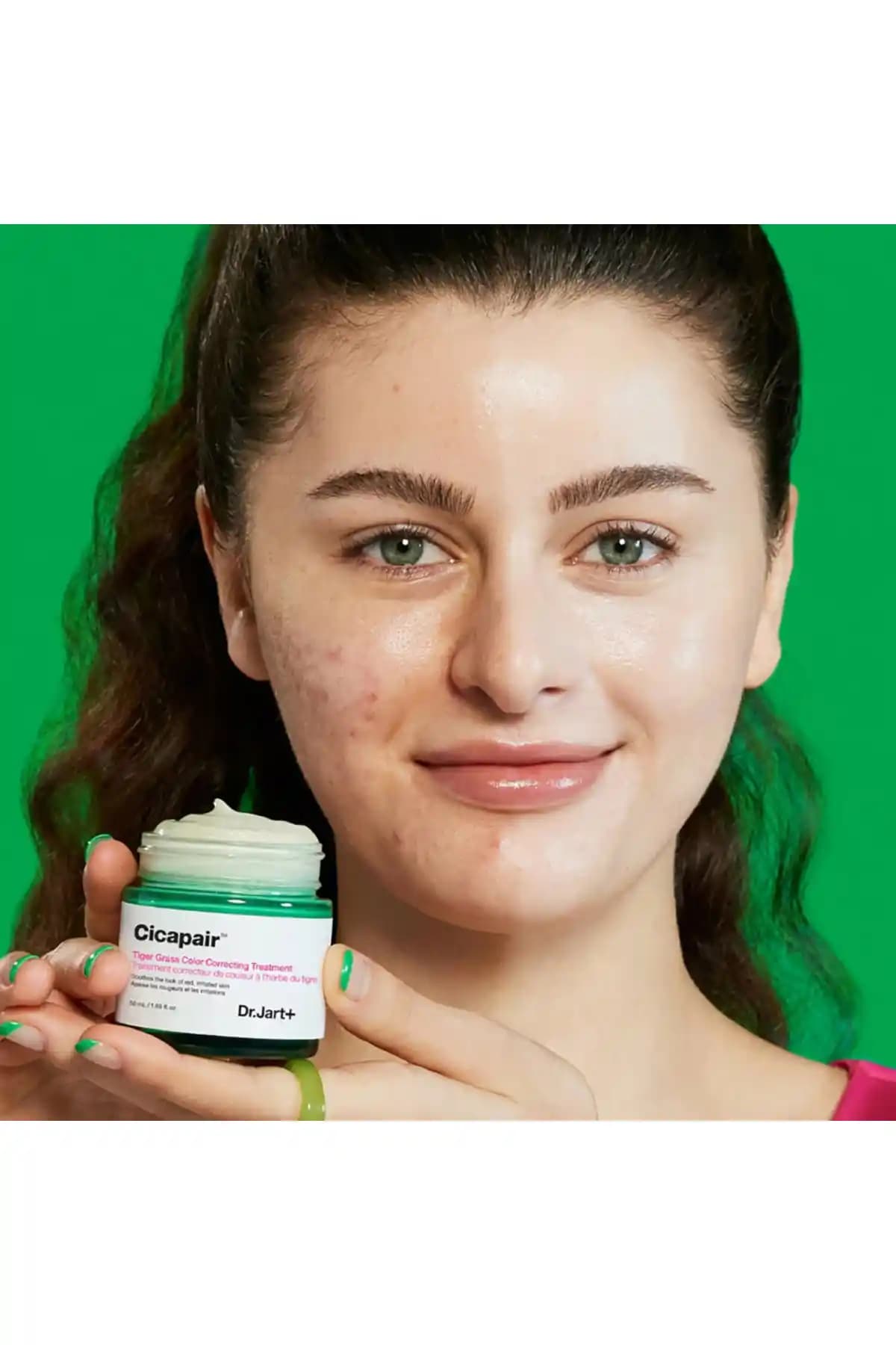 Yüzdeki Kızarıklık İçin Eczaneden Güvenilir Kremler ve Çözüm Yolları