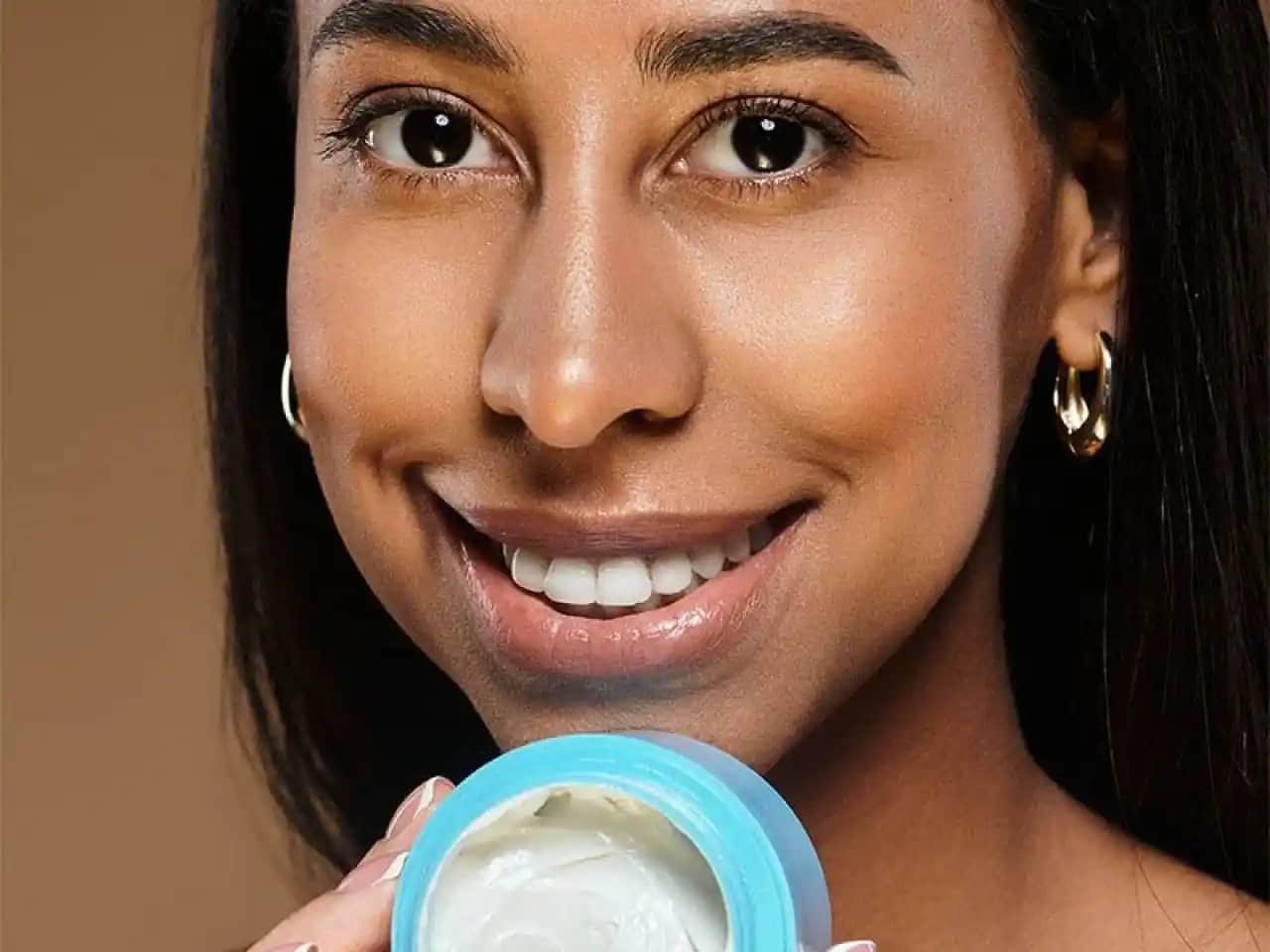 Yüzdeki Kızarıklık ve Lekelerin Giderilmesi İçin Detaylı Cilt Bakım Rehberi