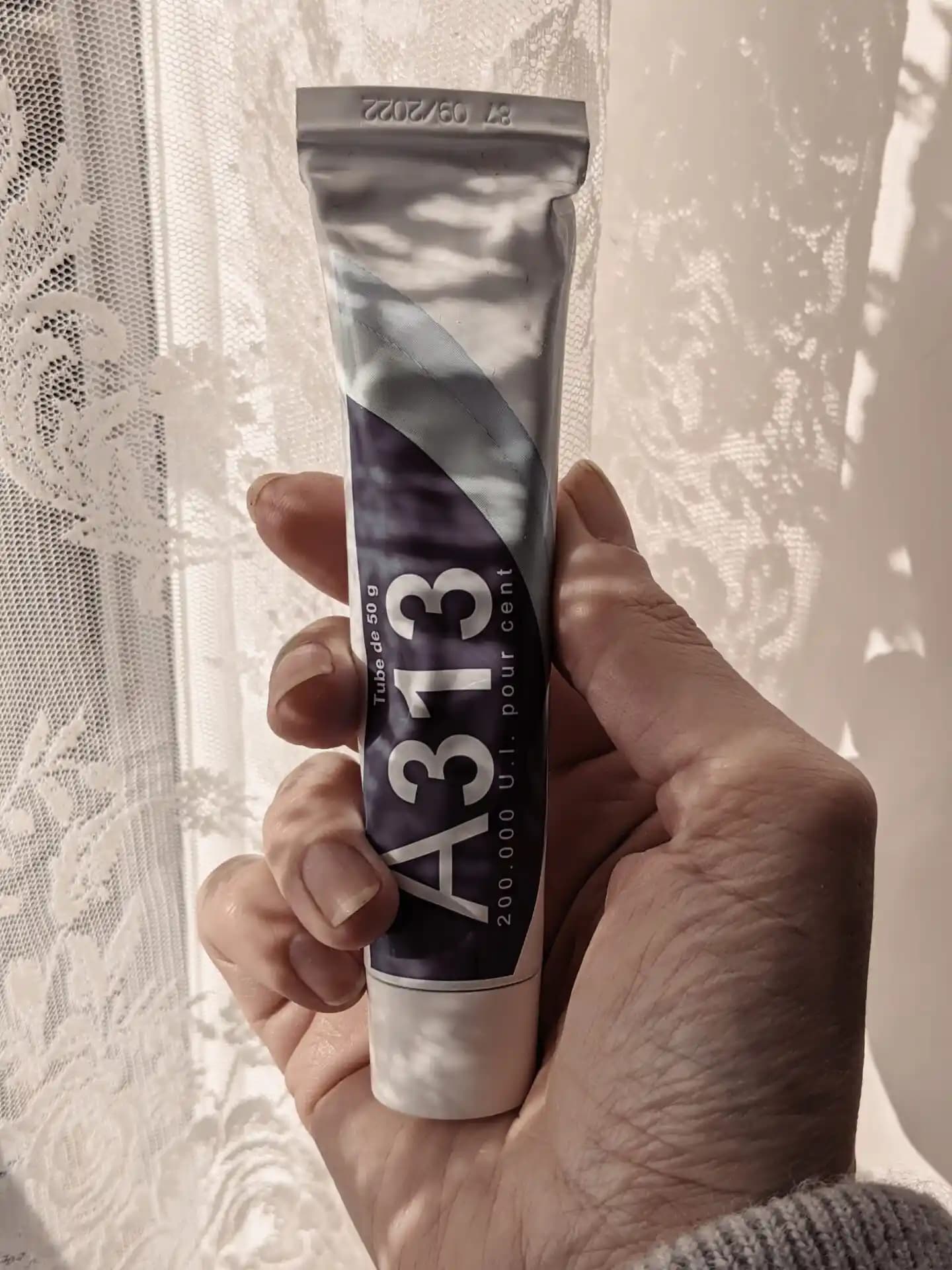 A313 Krem: Fransız Retinol Pomadının Akne ve Cilt Yenilenmesindeki Rolü