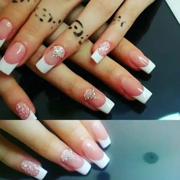 Jel Tırnak ve Protez Tırnak: Uygulama, Malzeme ve Görünüm Farkları