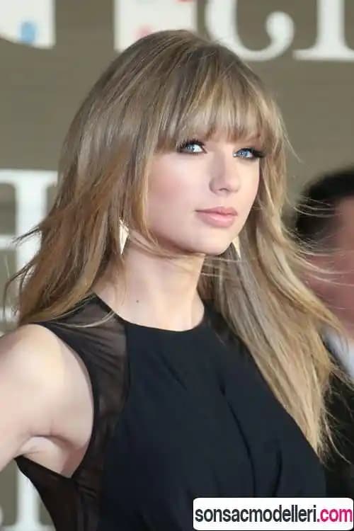 Kül Sarısı Saç ve Makyaj Rengi: Kozmetikte Soğuk Alt Tonların Analizi