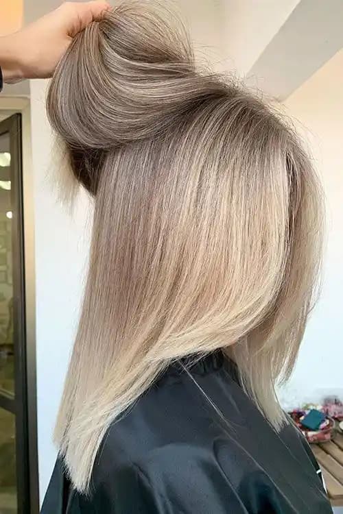 Kum Beji Saç Rengi: Özellikleri, Trendleri ve Mevcut Bilgi Durumu Analizi