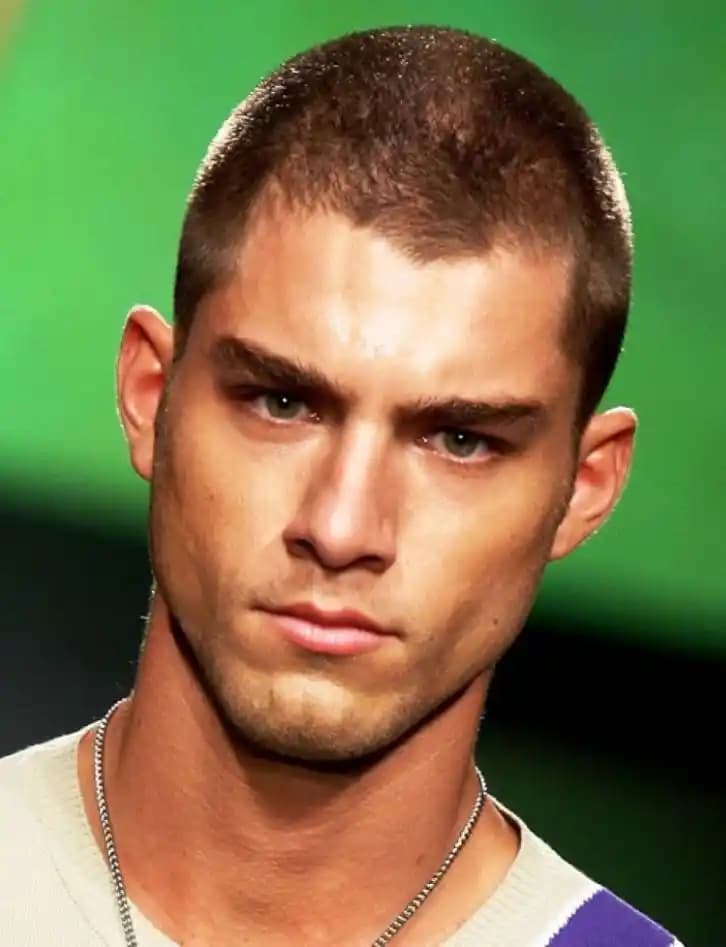 Üç Numara Saç Modelleri: Teknik Detaylar ve Estetik Avantajlar Hakkında Bilgi