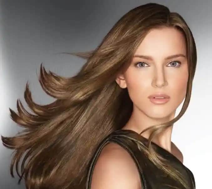 Açık Çikolata Saç Rengi Rehberi: Uygun Tonlar ve Bakım İpuçları