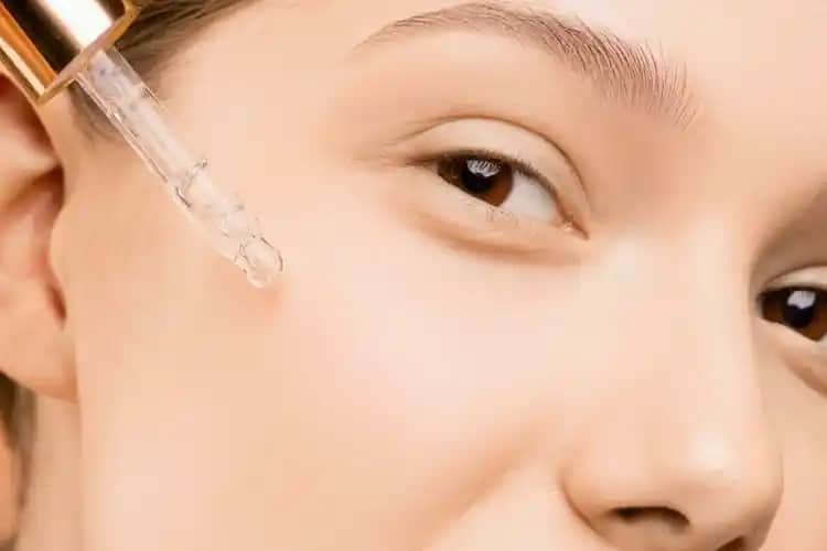 AHA ve BHA Kremlerinin Cilt Bakımındaki Rolü ve Faydaları