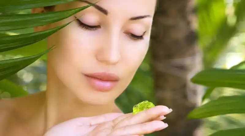 Aloe Vera Jeli Yüze Uygulama Yöntemleri ve Doğal Cilt Bakımı İpuçları
