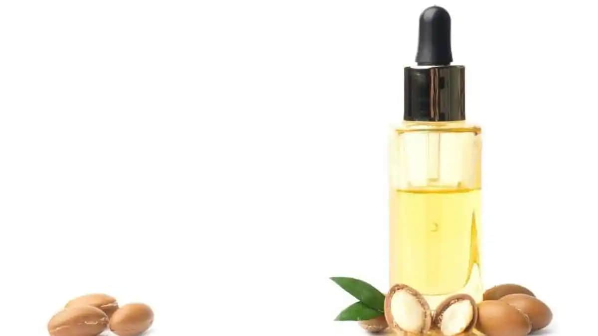 Argan Yağı Kullanımı ve Faydaları: Cilt ve Saç Bakımında Doğru Uygulama Yöntemleri