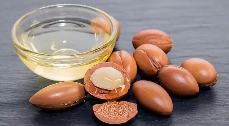 Argan Yağı Nedir ve Kozmetik Sektöründeki Yeri Hakkında Kapsamlı Bilgi