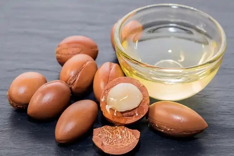 2025'te Argan Yağıyla Cildinizde Mucizeler Yaratmanın 5 Sırrı
