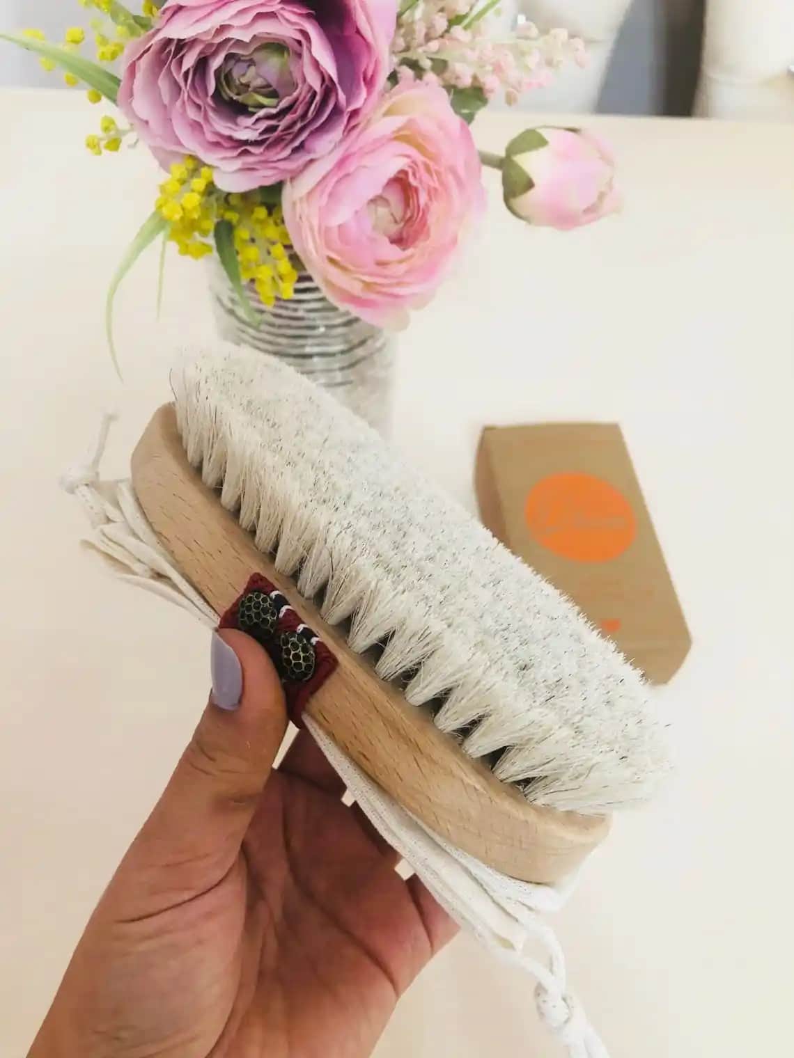 At Kılı Fırçası Kullanımı ve Doğru Teknikler ile Güzellikye Doğal Katkı