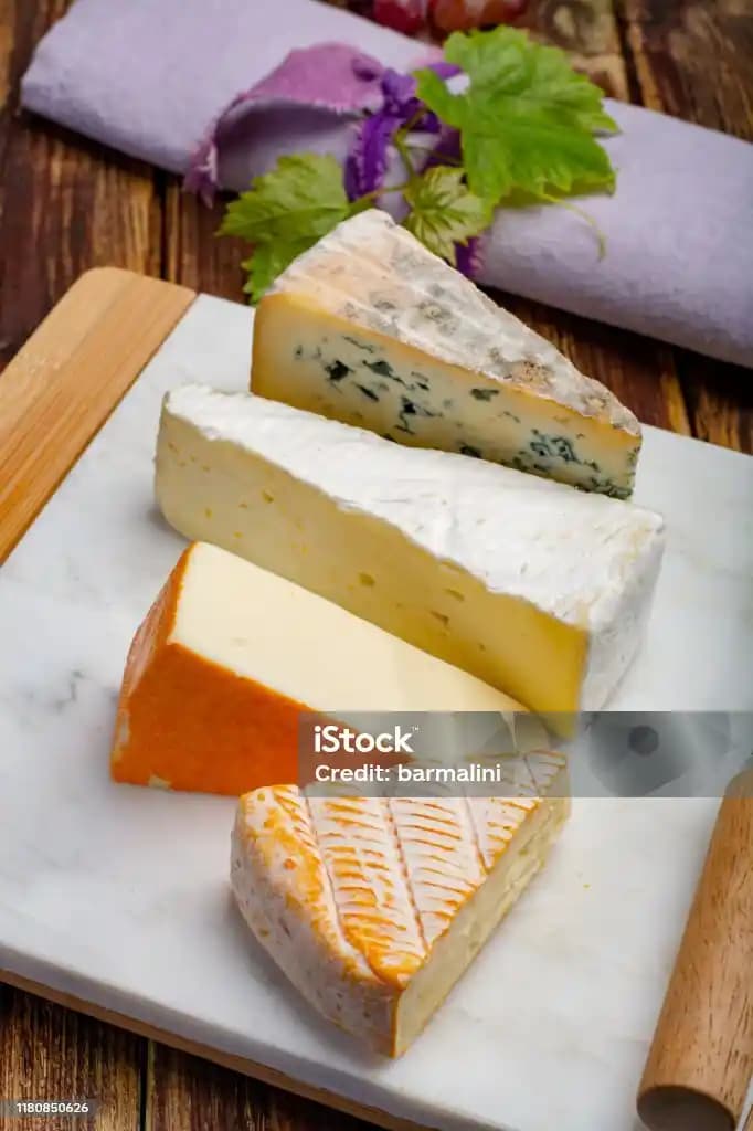 Auvergne Krem 2025: Cildinizde Doğal Değişimi Yaşamanın 5 Nedeni