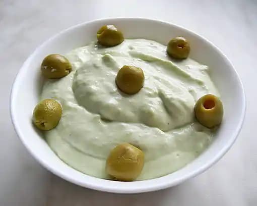 Avokado Kremi: Doğal Güzellik ve Sağlık İçin Çok Yönlü Kullanım Rehberi