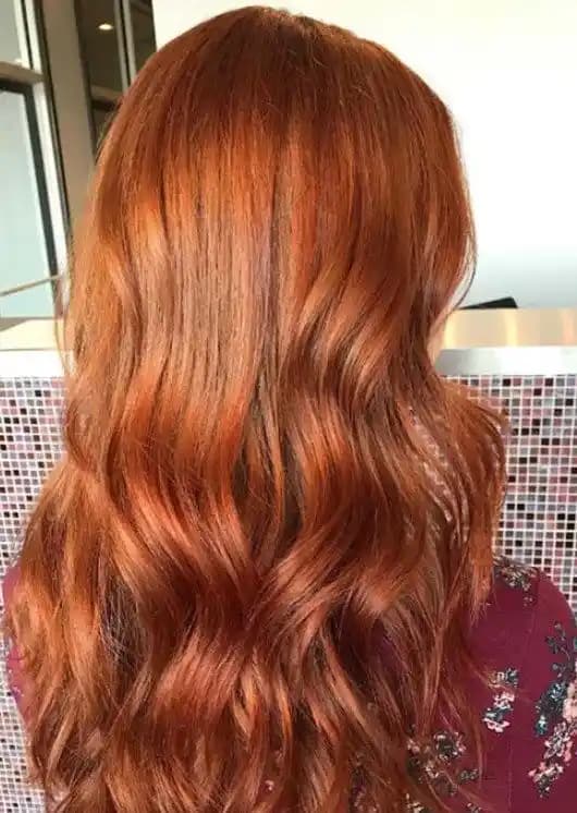 Bakır Saç Tonları ve Numaraları 2024 Trendleriyle Güzellik Yolculuğunuz
