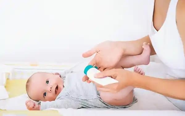 Bebeklerde Pişik Nedenleri, Belirtileri ve Doğal Tedavi Yöntemleri