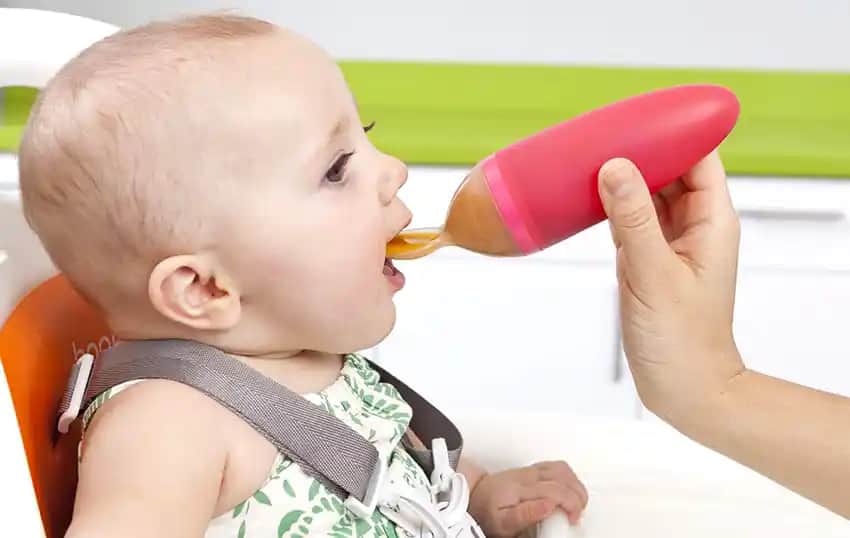 Biberon Kaşık Nedir ve Bebek Beslenmesinde Sağladığı Avantajlar Nelerdir