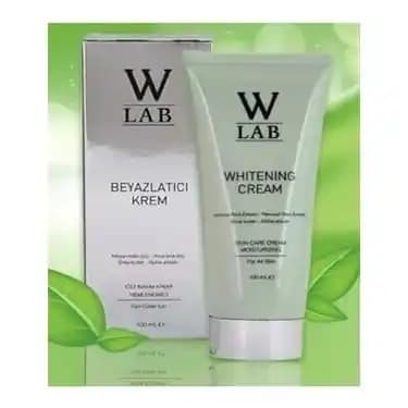 Cilt Rengini Açan Kremler: Güvenilir ve Etkili Çözüm Seçenekleri