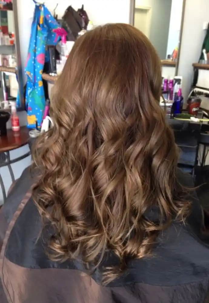 Cool Mocha Saç Rengi Nedir, Nasıl Elde Edilir ve Bakım İpuçları Nelerdir