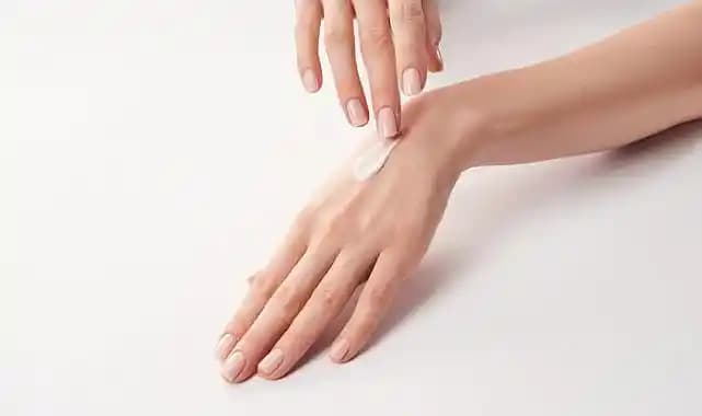El Çatlaklarının Giderilmesi ve Cilt Sağlığını Koruma Yöntemleri