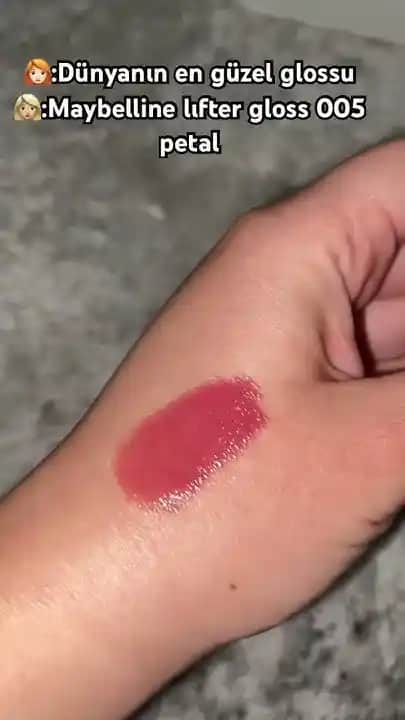 En Güzel Gloss Seçimi ve Kullanım İpuçlarıyla Makyajınıza Zarafet Katın