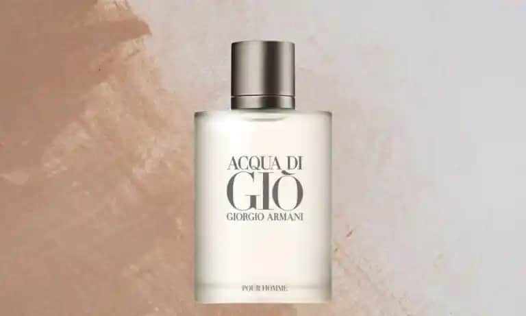 En Maskülen Erkek Parfümleri: Güç ve Çekiciliğin Simgesi Odunsu ve Baharatlı Kokular