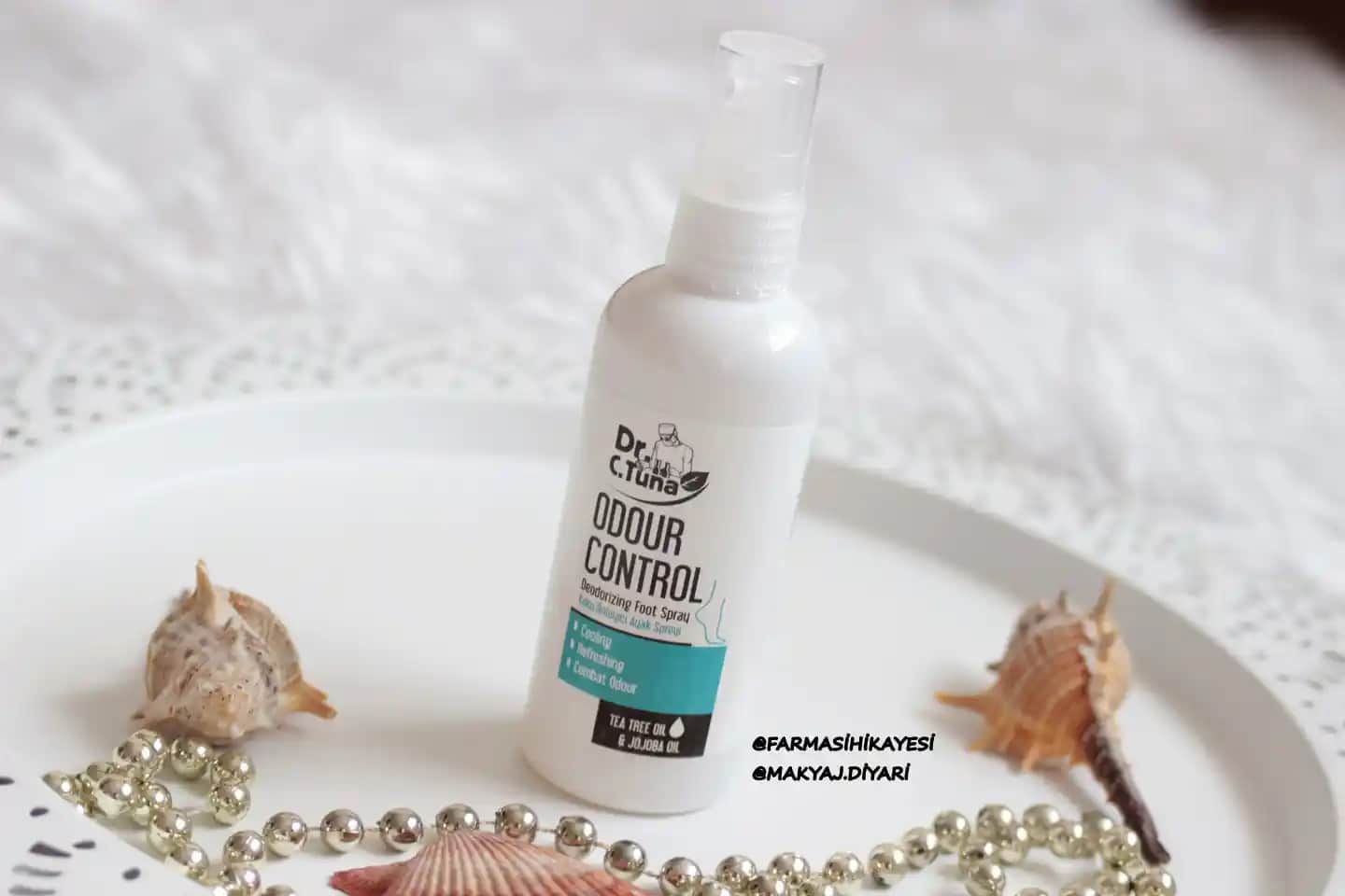 Farmasi Ayak Spreyi: Günlük Ayak Bakımında Ferahlatıcı ve Hijyenik Çözüm
