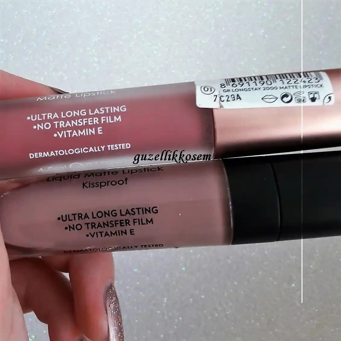 Golden Rose 2000 Matte Ruj İncelemesi Kalıcılık ve Şıklık Sunan Makyaj Ürünü