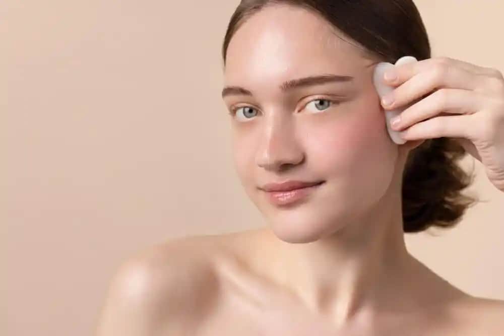 Gözenek Sıkılaştırıcı Yöntemler: Sağlıklı ve Pürüzsüz Bir Cilt İçin En Etkili Çözümler