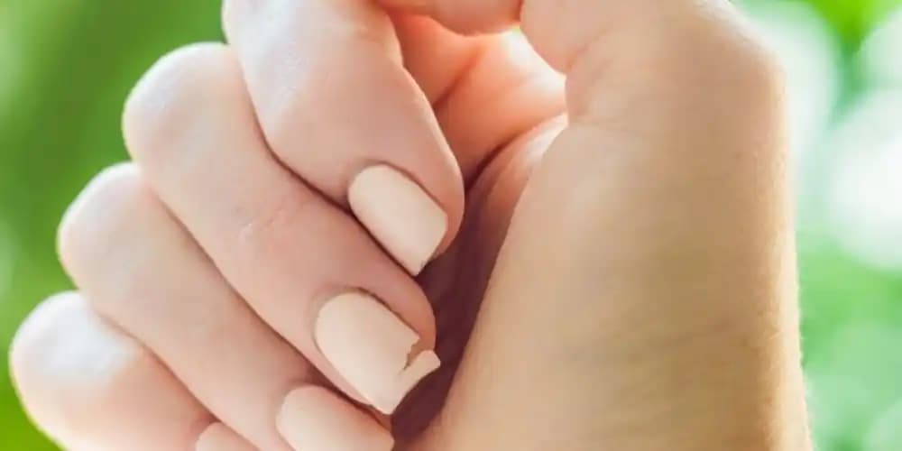 Heiler Tırnak Koruması ile Güçlü ve Sağlıklı Tırnaklar İçin Doğru Bakım Yöntemleri