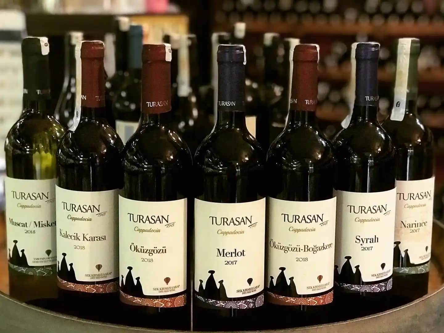 Kaliteli Sürme Markaları ve Gözlerinize Büyüleyici Bir Dokunuş Katmanın Yolları