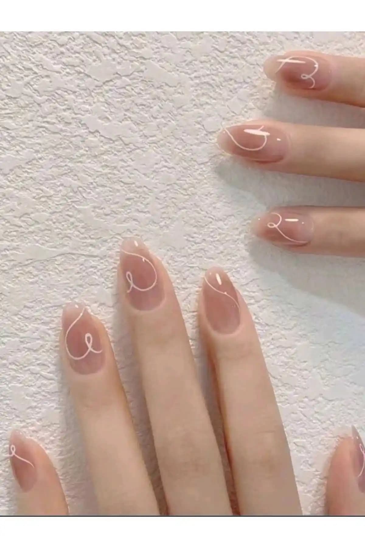 Elnil Butik 24lü Takma Tırnak Seti: Bej Tonlarda Evde Profesyonel Manikür Tasarımı