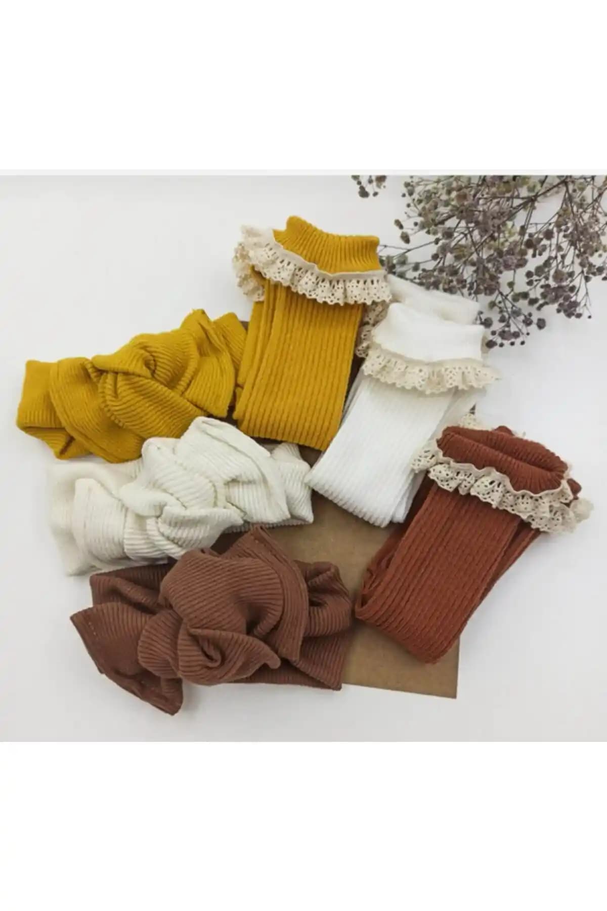 Kız Çocuk ve Bebek İçin Pamuklu Üçlü Çorap ve Ribana Baş Bandı Seti: Özellikler İncelemesi