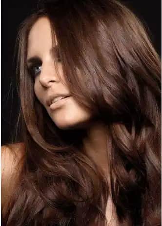 2025 Trendleriyle Çikolata Kahve Saç Renkleri ve Tonları Rehberi