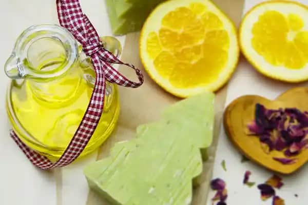 Bitkisel Yağlar: Doğal Güzellik ve Sağlık İçin En Etkili Kullanım Yöntemleri