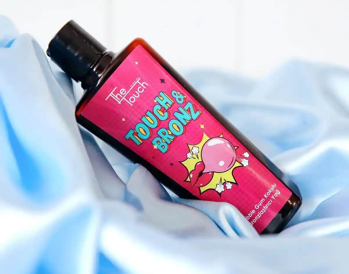 Bronzlaştırıcı Yağ Kullanımı: Doğru Uygulama Yöntemleri ve İpuçları