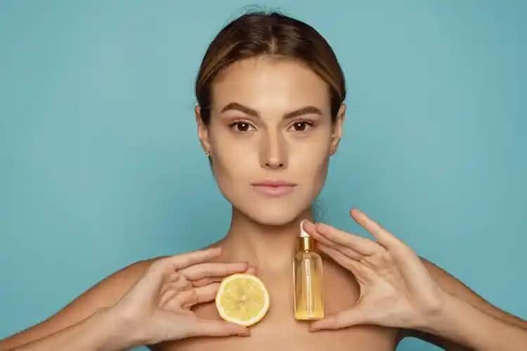 C Vitamini Serumu ve Tüylenme İlişkisi: Güvenli Kullanım ve Bilinen Etkiler