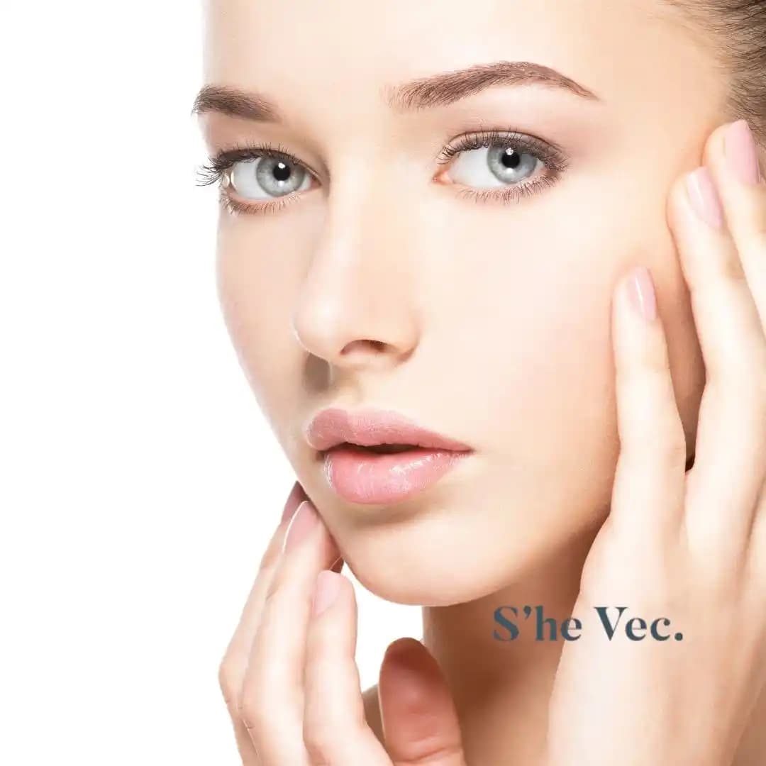 Cildinizin Yağlı Olduğunu Nasıl Anlarsınız ve Doğru Bakım Yöntemleri