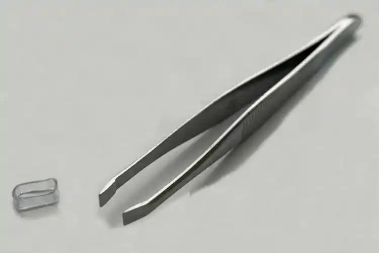 Cımbız Nerede Satılır? Kozmetik Dünyasında Temel Bir Araç Hakkında Bilmeniz Gerekenler