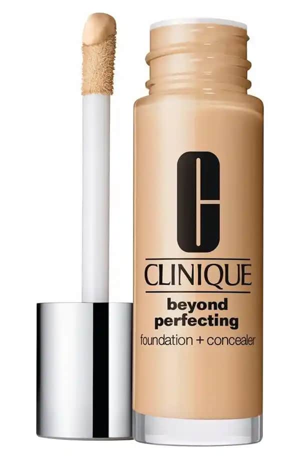 Clinique Beyond Perfecting Foundation + Concealer: Çok Fonksiyonlu ve Uzun Süre Kalıcı Makyaj Ürünü