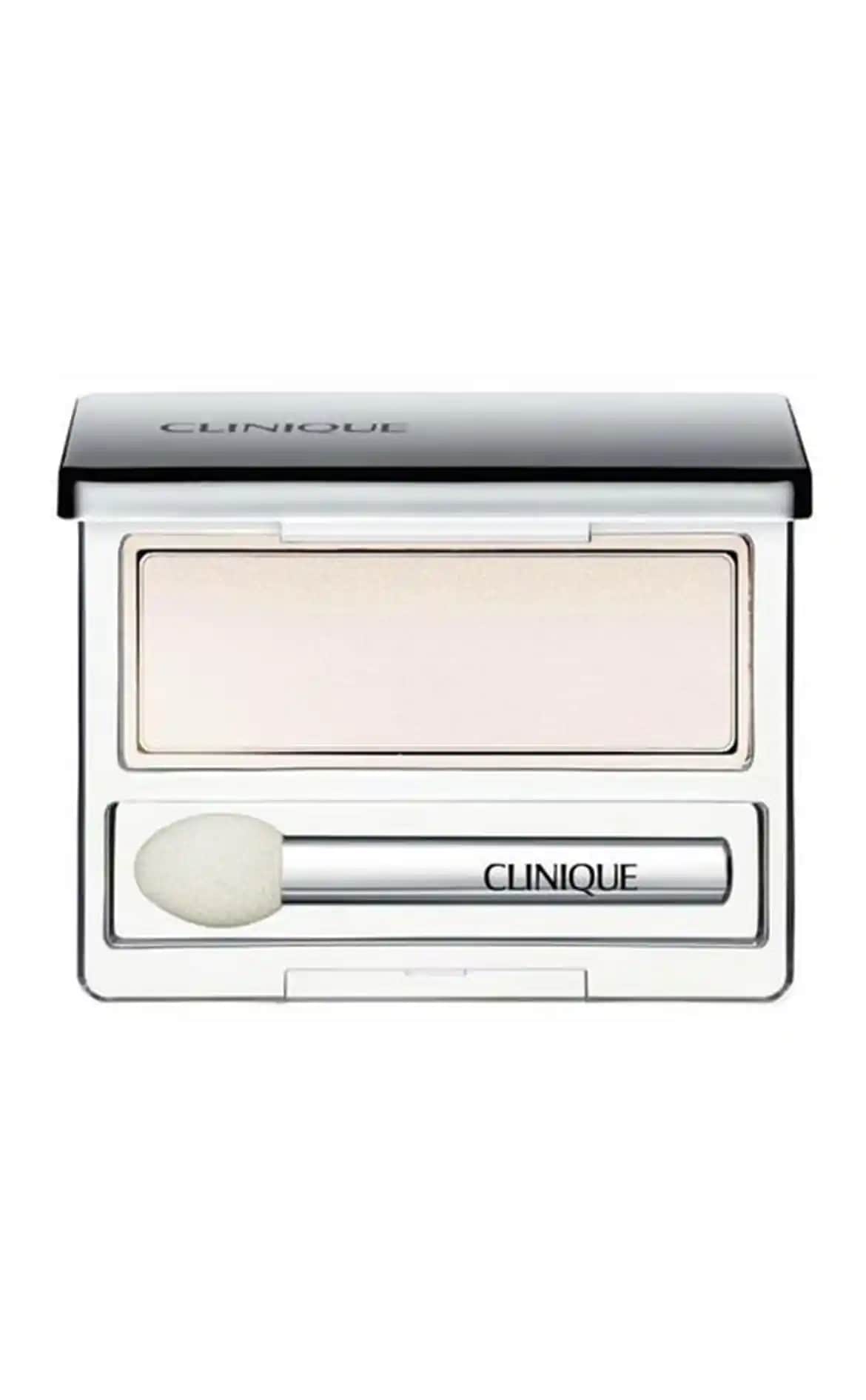 Clinique Göz Farları: Yüksek Pigmentasyon ve Güvenilirlik ile Mükemmel Makyaj Deneyimi