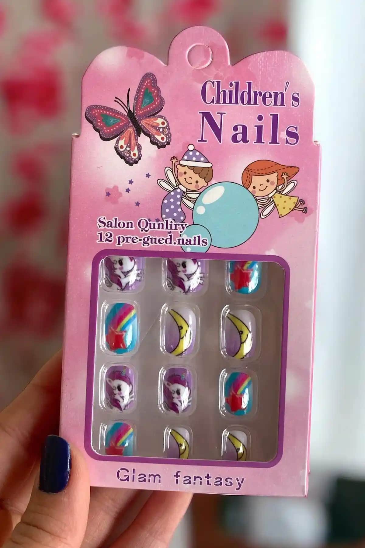 Çocuklar İçin Güvenli ve Eğlenceli Takma Tırnaklar: Modeller, Güvenlik İpuçları ve Fiyatlar