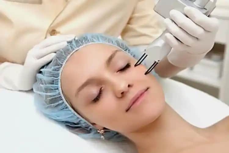 Dermokozmetik Ürünler Nedir? Güzellik ve Sağlıkta Yeni Bir Dönem Analizi