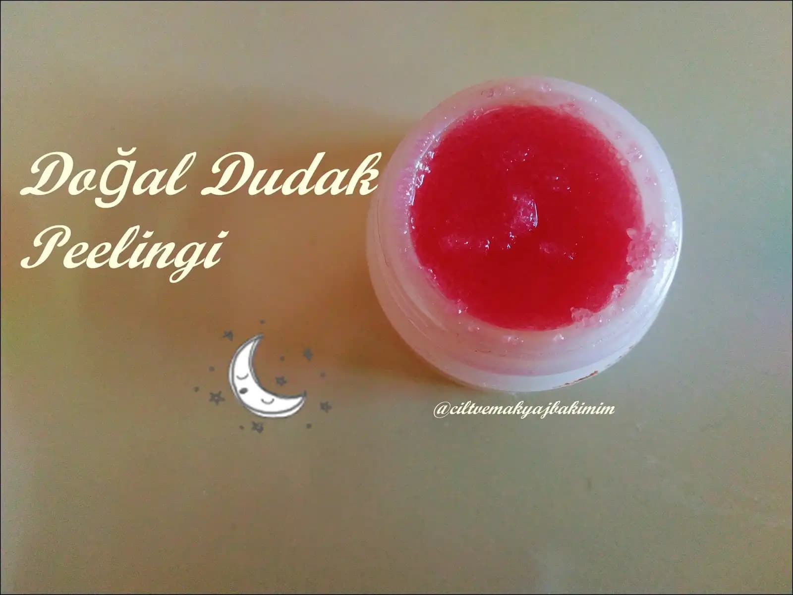 Doğal Dudak Peelingi Yöntemleri ve Dudaklarınızı Koruma İpuçları