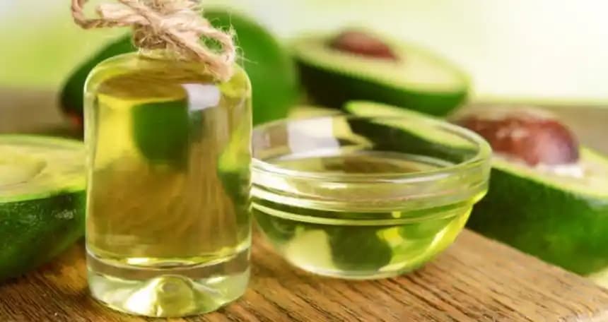 Doğal Güneş Koruyucu Yağlar: Güvenli ve Etkili Güneş Koruma Yöntemleri