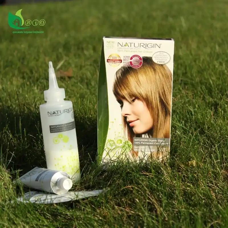 2025'te Doğal Saç Boyaları ile Saçlarınızda Sağlıklı Devrim