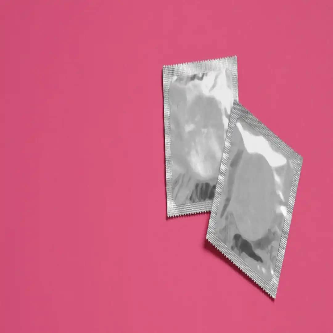 Doğru prezervatif seçimi için kapsamlı rehber: boyut, malzeme ve kullanım ipuçları