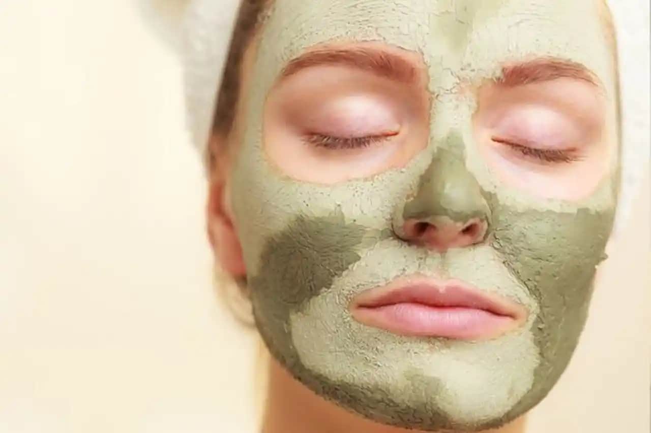 En İyi Kil Maskeleri: Sağlıklı ve Parlak Bir Cilt İçin Doğru Seçenekler
