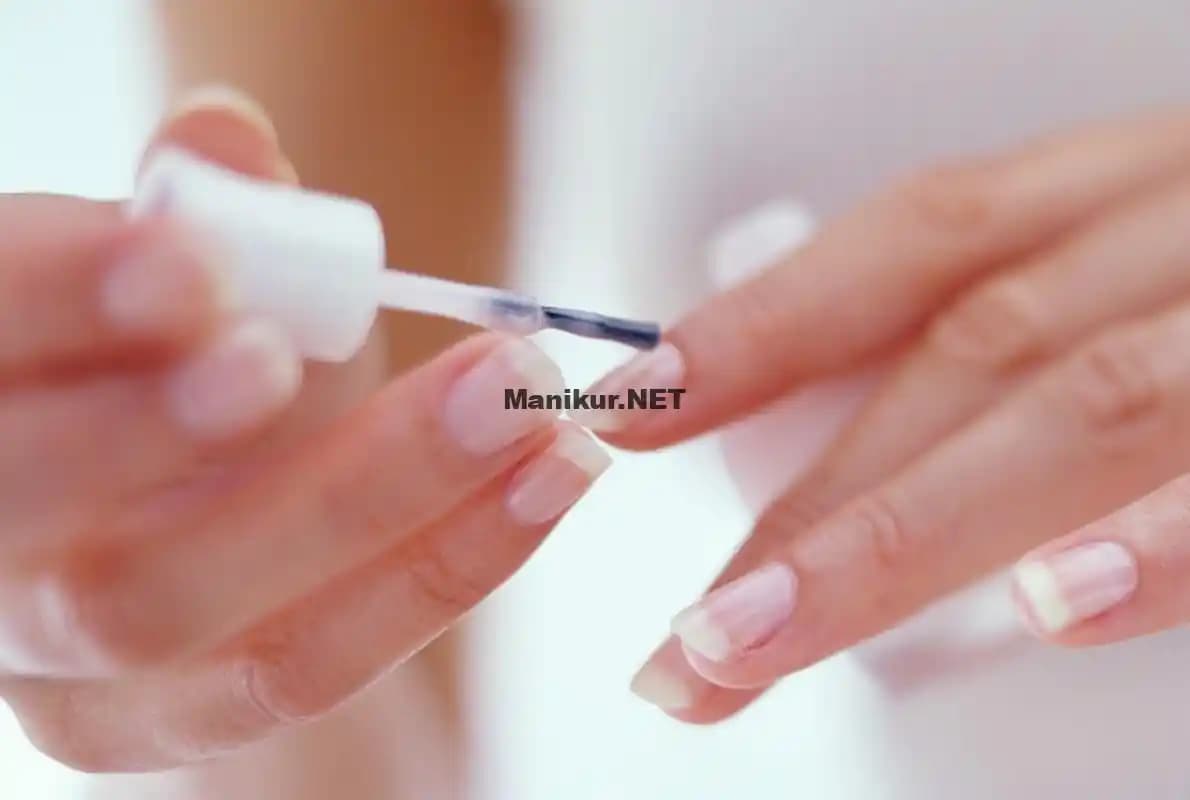 Evde Manikür Yapmanın Püf Noktaları ve Gerekli Malzemelerle Profesyonel Sonuçlar