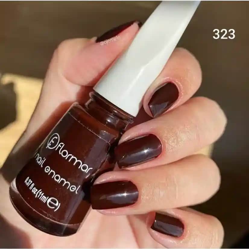 Flormar 323 Cherry Dessert Oje: Uzun Ömürlü ve Parlak Renk Seçeneği