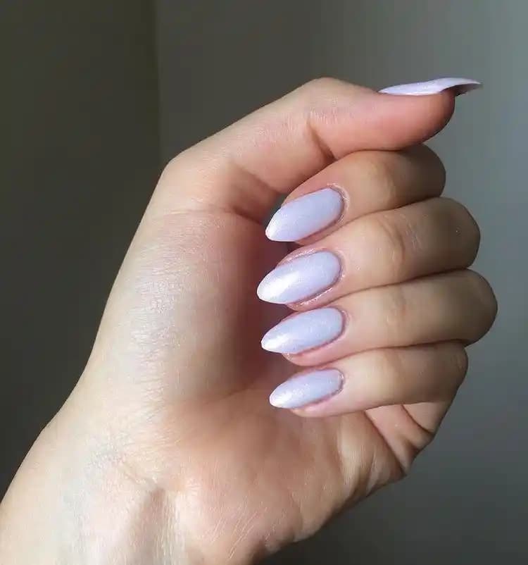 Flormar 464 Lavender Love: Yüksek Pigmentli ve Parlak Tırnaklar İçin Uygun Renk Seçeneği